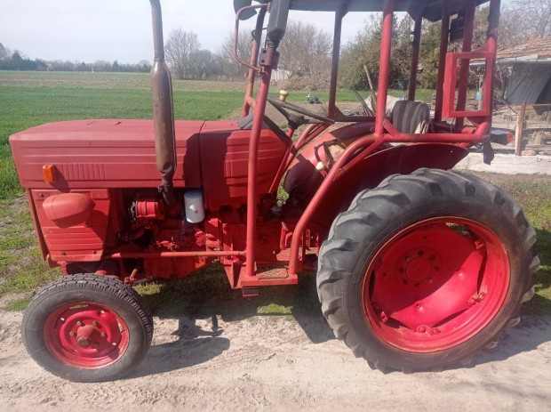 UTB 340 traktor