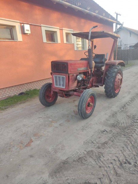 UTB 340 traktor