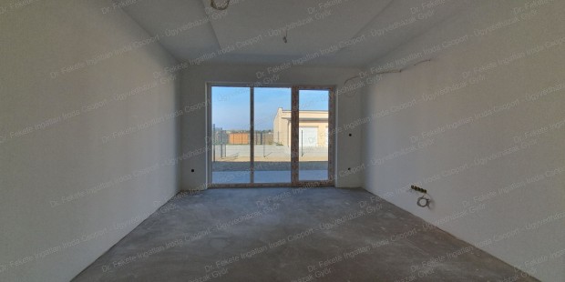 UTOLS� 3 DB FOGLALHAT� INGATLAN!