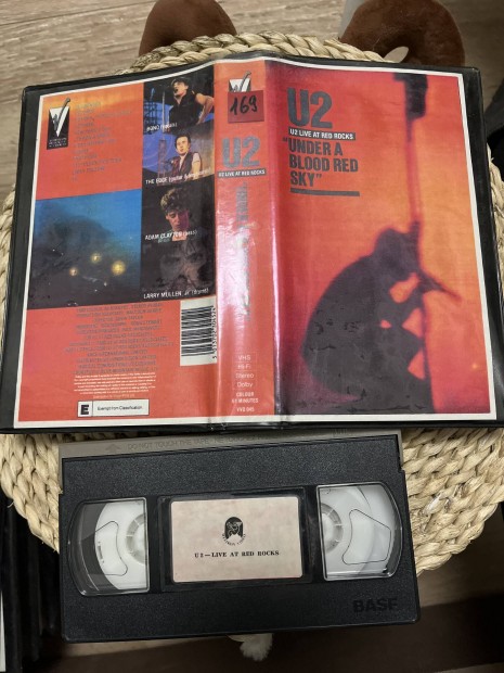 U 2 vhs m.   