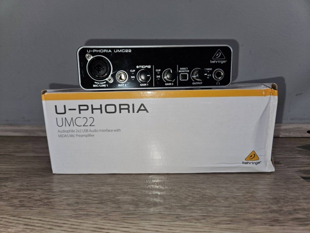 U-Phoria UMC 22 hangkrty