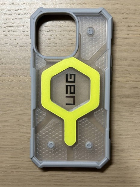 Uag Iphone 13 Pro tok