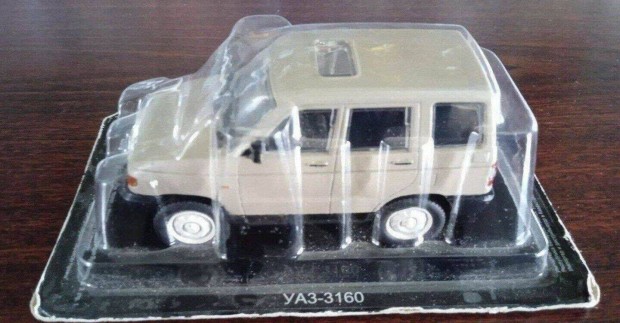 Uaz 3160 kisauto modellek 1/43 Eladó