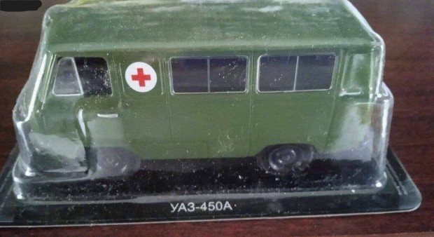 Uaz 450A ment dobozos kisauto modell 1/43 Elad