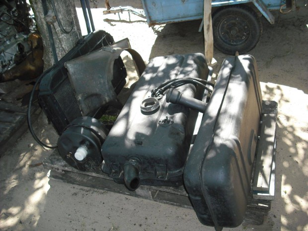 Uaz 452-es üzemanyagtank eladó