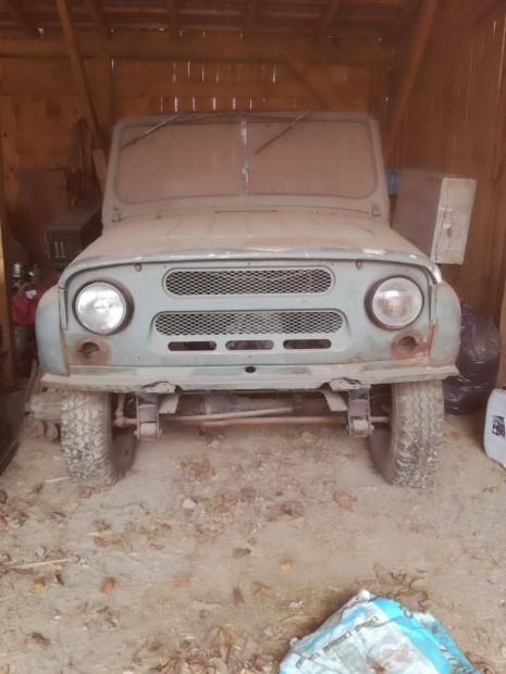 Uaz 469 ponyv�s