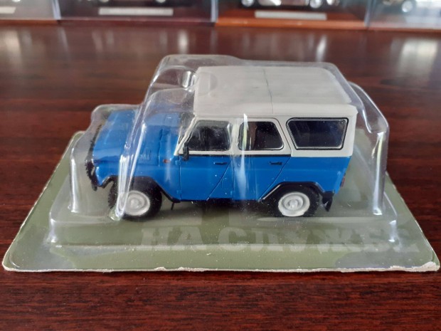 Uaz 469b krosz kk kisauto modell 1/43 Elad