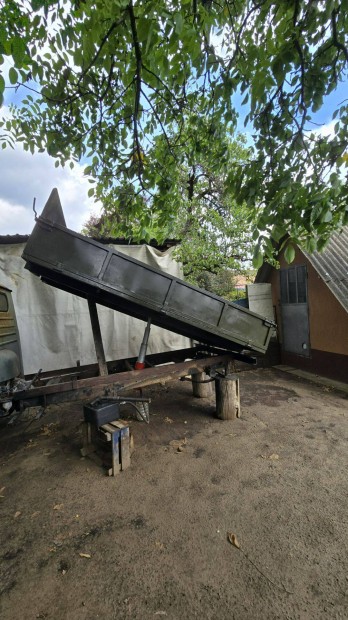 Uaz billenő vasplató eladó