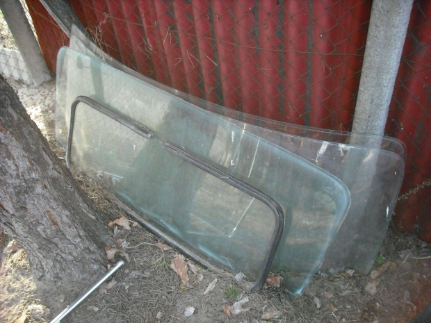 Uaz mindenf�le �vege elad�