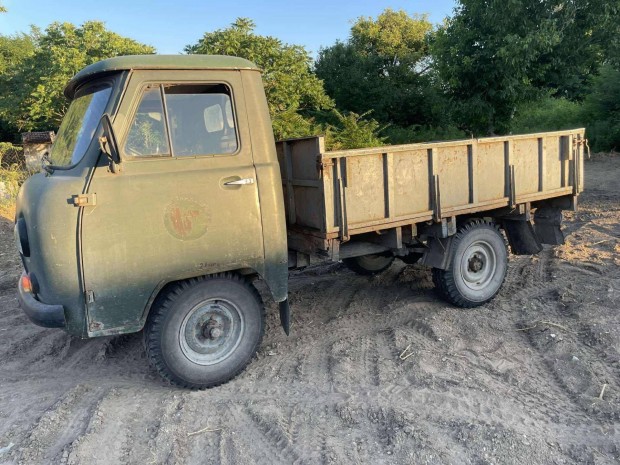 Uaz platós jármű