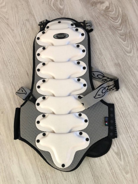 Ufo gerincprotektor kis m�ret 420mm Ifj�s�gi/gyerek m�ret