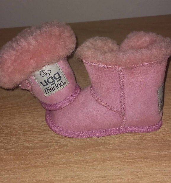 Ugg 20/21-es kislny csizma!