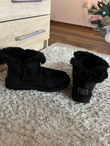 Ugg Swarovski csizma 