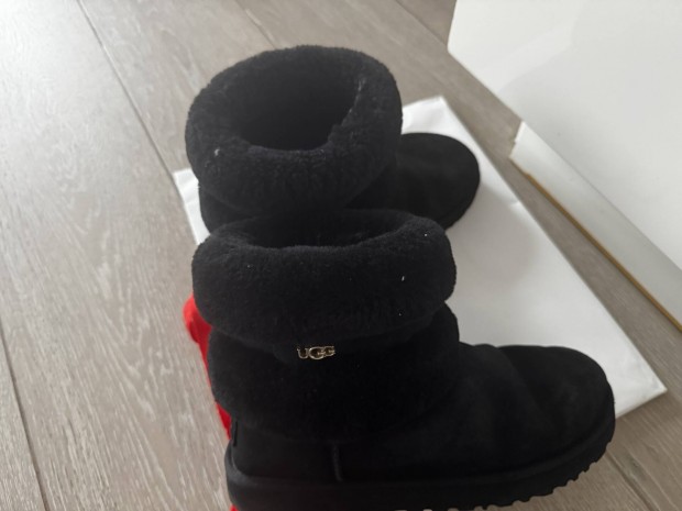 Ugg csizma 39 fekete