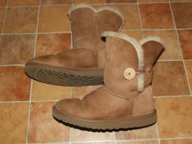 Ugg csizma 40 mret