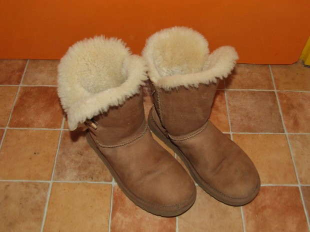 Ugg csizma 40 mret