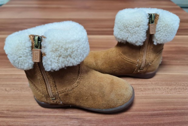 Ugg csizma - 25-s