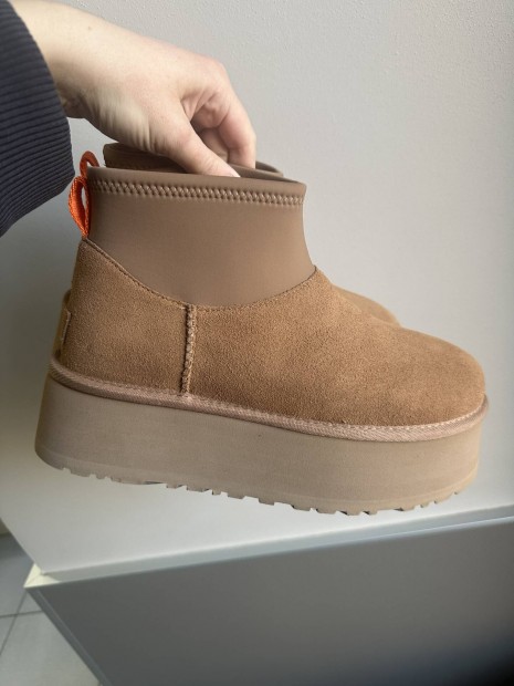 Ugg mini dipper 39