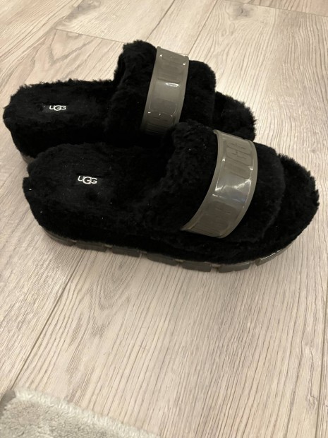 Ugg papucs elad