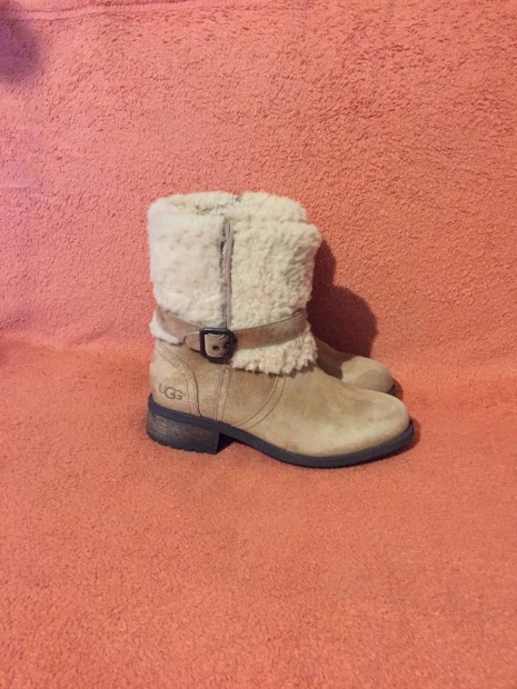 Ugg velr csizma blelt 37-es