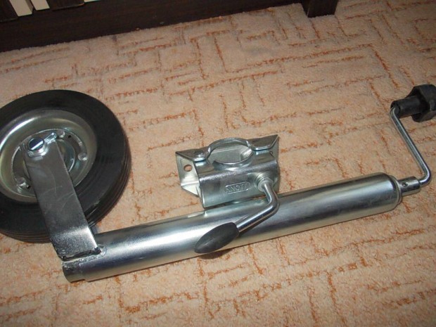 Uit�nfut� mank�ker�k �s felfogat� bilincs / �jak /