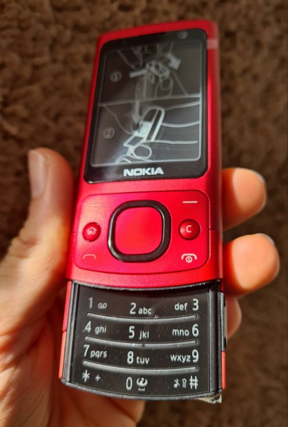 j 0perces Nokia 6700 Slide telefon elad