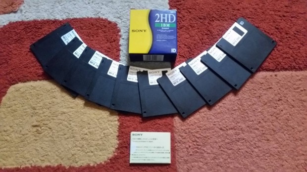 j 10 db-os Sony floppy lemez 