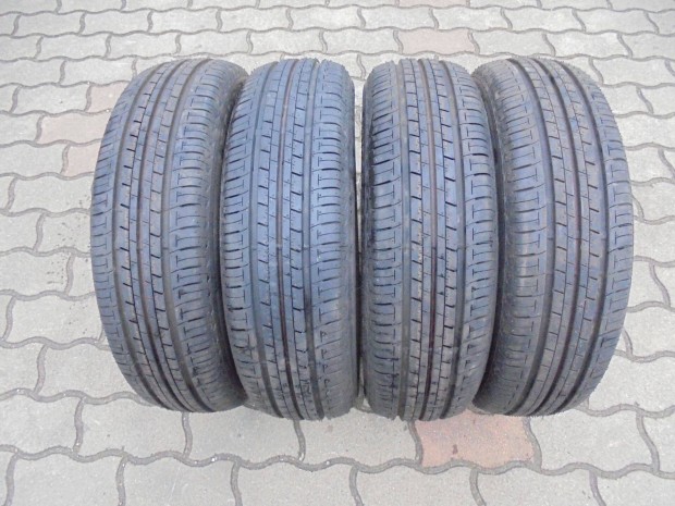 Új 175/60 R 16-os Bridgestone nyári gumi eladó