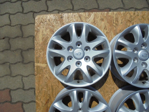 Új 17-es gyári Hyundai -KIA alufelni eladó