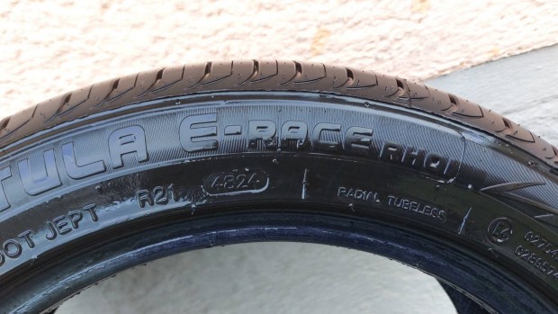 j 195/50R16 nyri gumik