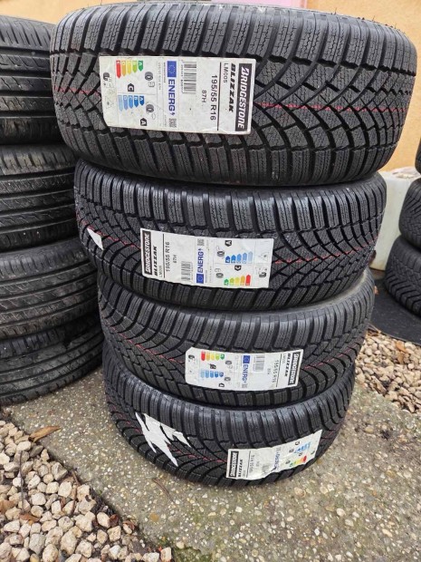 Uj 195/55 16  bridgestone blizzak lm005 teligumi garnitura