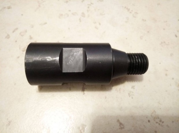 j 1-1/4"-7 (anya) 22 mm (apa) adapter gymnt magfrkhoz