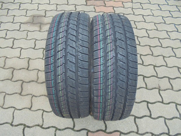 Új 215/65 R 15 C Semperit téli gumi pár eladó