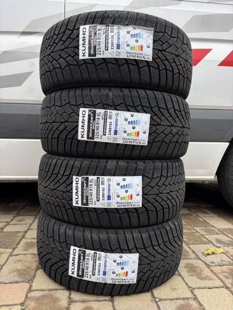 Új 225/40 r18  225/40r18 Kumho téli gumi  2025