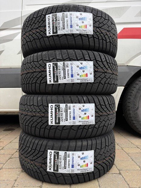 Új 225/45 r17  225/45r17 Kumho téli gumi