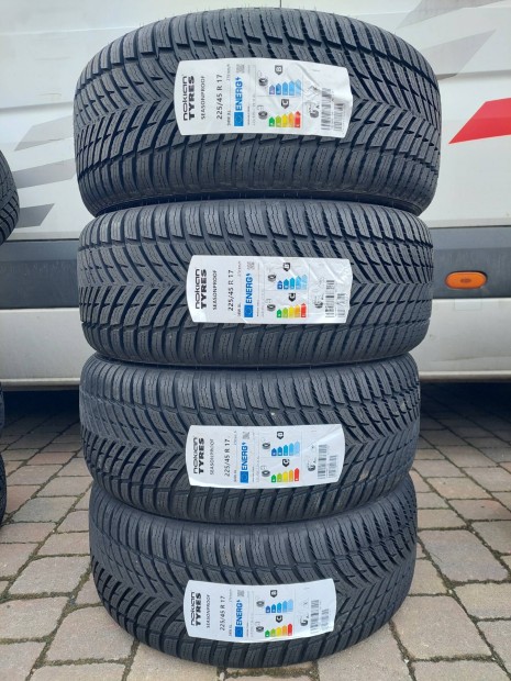 j 225/45 r17  225/45r17  Nokian 4 vszakos gumi 