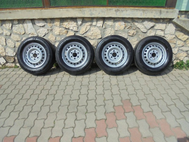 j 225/65 R 16 C TGK (6 x 130 )komplett nyri kerk szett elad