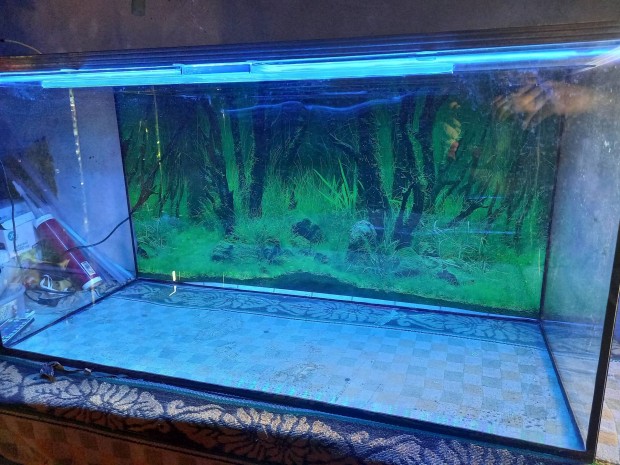 Új 225 literes akvárium kivehető csúszó üvegtetőkkel együtt garivall 