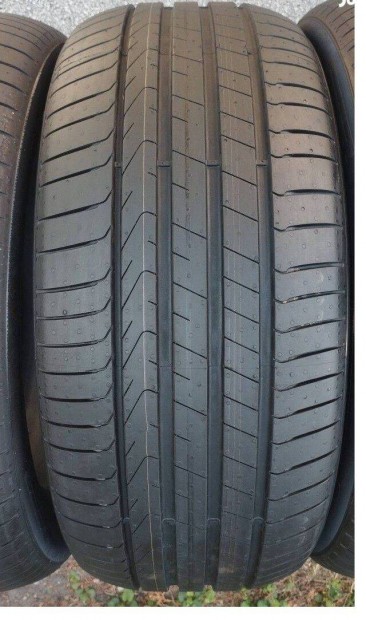 Új 235/45 18 Pirelli nyári gumi r18 " dot25