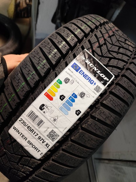 j 235/45 r17 Dunlop tligumi 2024