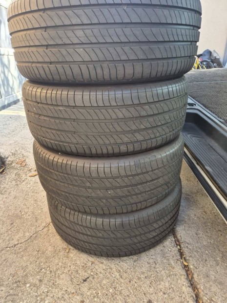 j 235/50 R19 235/50R19 XL Michelin Primacy 4 nyri gumi