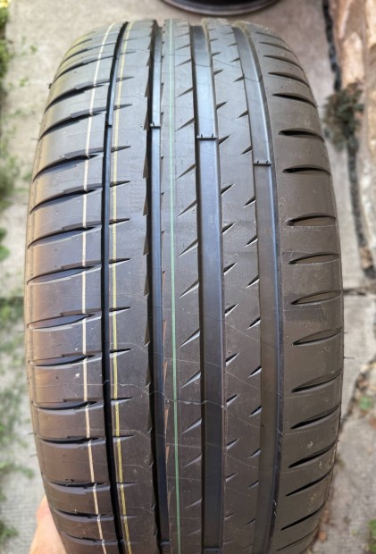 j 245/45R19 Michelin Pilot Sport 4 nyri gumi dot24 245/45 R19 