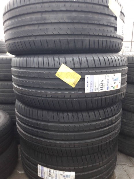 j 255/40x21 Michelin nyrigumik Dot:2921