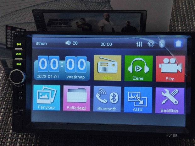 �j 2Din Multimedia Aut� r�di� fejegyseg