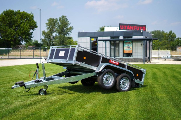 j 2.5m-es billens (1300kg-os) utnfut akcisan csak 985.000 Ft