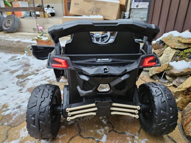 j 2 szemlyes 24V-os Can-Am Maveric Buggy 4x4! 