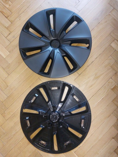 Új 2db eredeti 2023- Tesla Model 3 Highland 18" Photon dísztárcsa feln