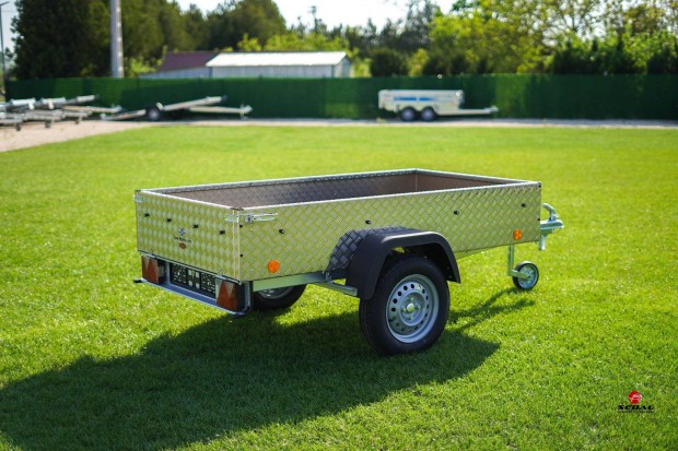 j 2m-es ALU-oldalfalas utnfut most 399.000 Ft helyett 379.000 Ft