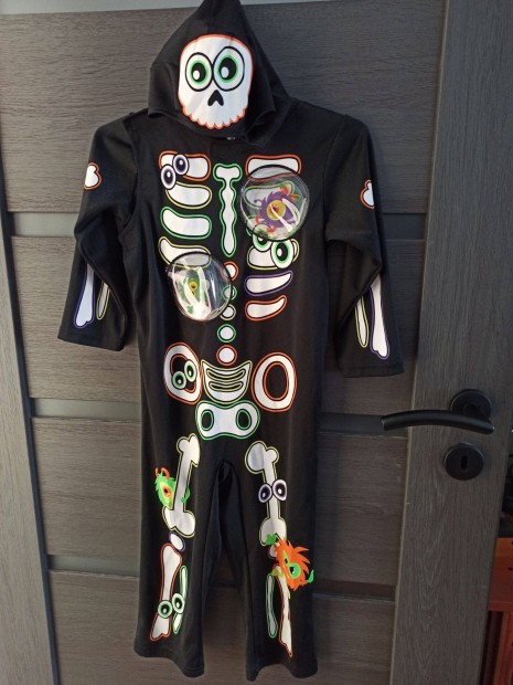 Új 3-4 éves gyermekre való Halloweeni, farsangi jelmez eladó! (98-104)