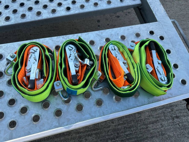j 3 pontos, 5 Tonns spanifer elad Bordzott kerkrgzt spanifer